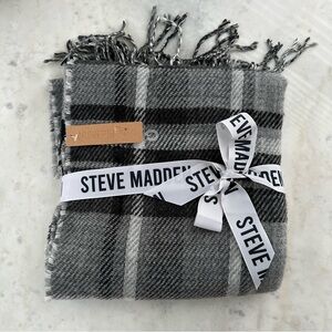 Steve Madden Black and White Checkered Scarf